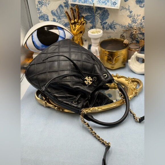 🆕 TORY BURCH 🧿 NWOT Fleming Soft Large Bucket Bag, Black Leather Diamond Quilt - Picture 8 of 16